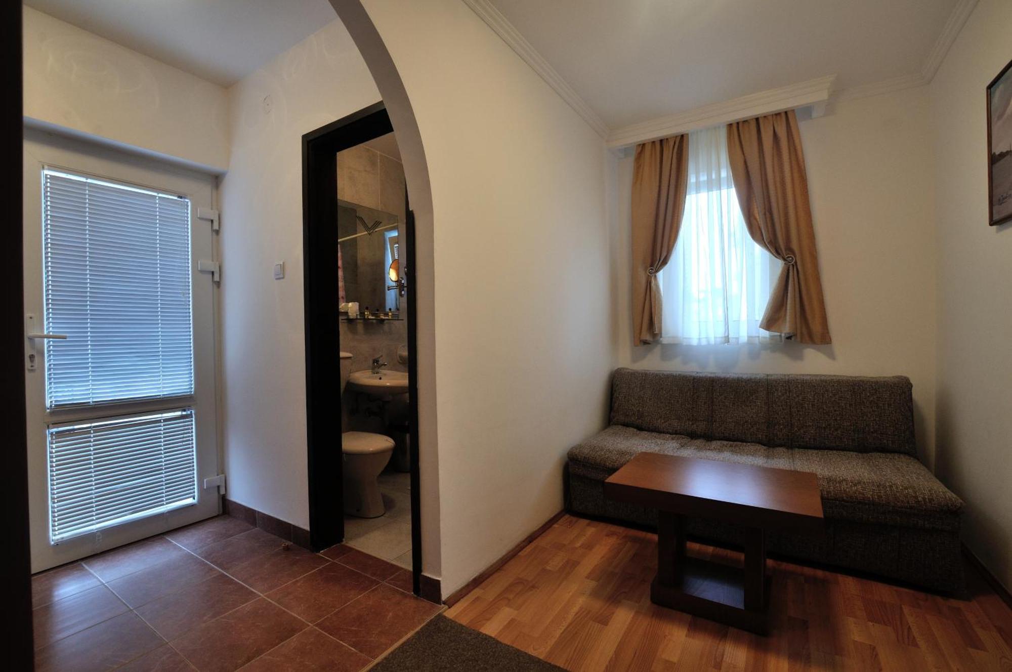 Hotel Karpatia - Ex Hotel Đuric Petrovac Cameră foto